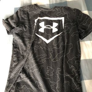 Under armor shirt